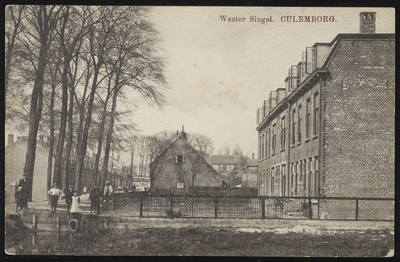 1852 Rechts het blok van 6 huizen aan de Westersingel in opdracht van de woningbouwvereniging 'Door Eendracht Sterk' ...