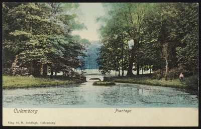 1936 Vijver en bruggetje in de Plantage. Het stadspark van Culemborg aan de Wilhelminadreef.