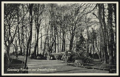 1947 Bank in het stadspark de Plantage ter herinnering aan mr. H. Dresselhuys, liberaal staatsman uit de Culemborgse ...
