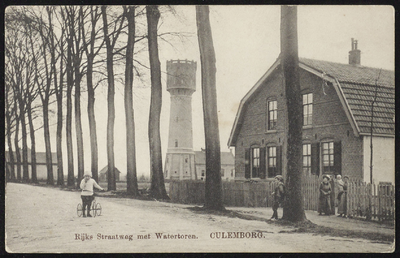 2003 De watertoren en het pompgebouw ontworpen door Visser & Smit Hanab aan de Rijksstraatweg.