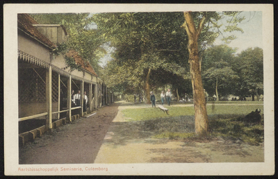 2101 Tuin van het Klein Seminarie. Het klein Seminarie werd tussen 1857 en 1899 gebouwd en was een opleidingsinstituut ...