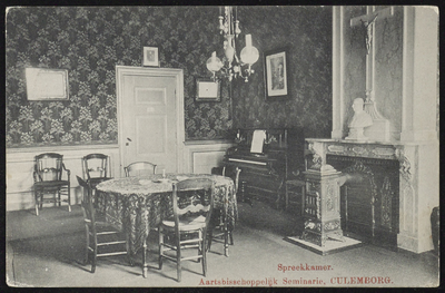 2144 Spreekkamer van het Klein Seminarie. Het klein Seminarie werd tussen 1857 en 1899 gebouwd en was een ...