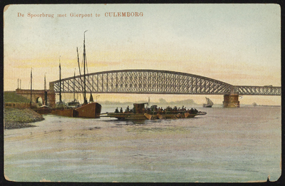 2192 Oude Spoorbrug gebouwd tussen 1863 en 1868. De hoofdoverspanning is 154 meter samen met de aanbruggen toen de ...