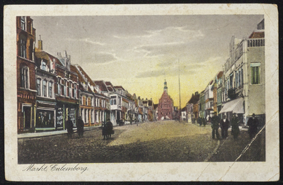 2328 De Markt van Culemborg met zicht op het Stadhuis.