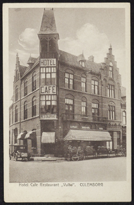 2418 Hotel Vulto op de hoek Markt en de Everwijnstraat vanaf de Binnenpoort.