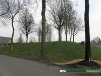 Vloedheuvel in Bruchem en Kerkwijk. Foto gebruikt voor het lespakket Water/Land. Hierin wordt aandacht besteed aan de ...