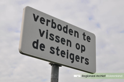 606 Overnachtingshaven in IJzendoorn. Foto gebruikt voor het lespakket Water/Land. Hierin wordt aandacht besteed aan de ...