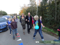 Medewerkers en leerlingen van basisschool De Wegwijzer in Asch organiseerden een suprise receptie voor Jan-Henk ...