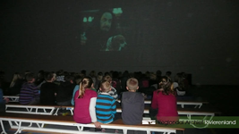 949 Kinderen van de SVB hebben een filmavond in de sportzaal