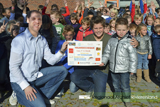 953 Bekendmaking opbrengst sponsorloop van de OBS De Regenboog in Ingen. De leerlingen hebben zich ingezet om zoveel ...
