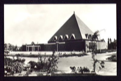 331 Tunnelwegkerk Kerk van de Gereformeerde Gemeente. De kerk werd op 16 oktober 1969 in gebruik genomen en deed dienst ...