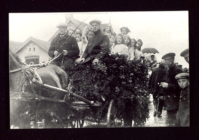 2163 Onafhankelijkheidsfeesten Optocht t.g.v. de Onafhankelijkheidsfeesten in 1913 op de Genteldijk, in noordelijke ...