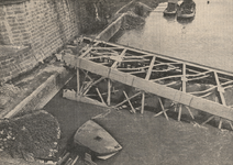 203 Ongeval op 30 augustus 1940 bij herbouw spoorbrug, brugboog in rivier de Waal gestort