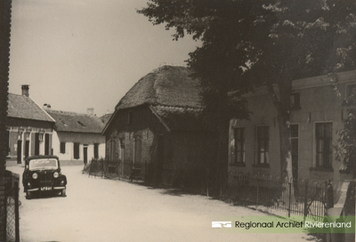 143 Foto afkomstig uit het album 'Geldermalsen 1950'