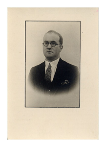 4-600 Bidprentje met portretfoto van burgemeester A.J. Herckenrath.