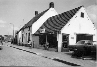 10-15007 Gezicht van de Gasthuisstraat in de richting van de Uithovensestraat.