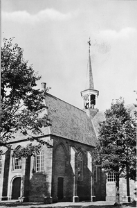 10-1028 Herstelde N.H. kerk