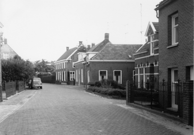 14-15024 Zicht richting Hintham met op de achtergrond rechts woning familie van Heeswijk.