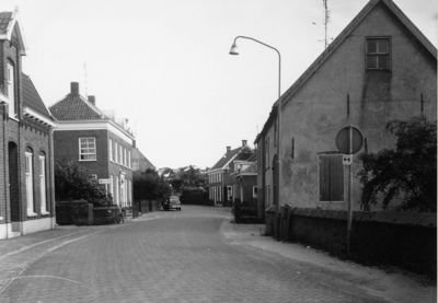 14-15026 Zicht richting Hintham met op achtergrond rechts woning fam. Van Heeswijk.