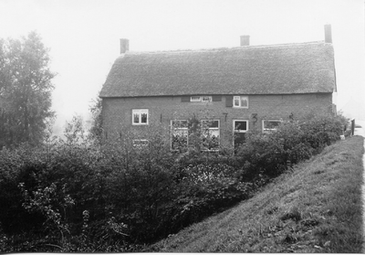 17-15032 Oudste boerderij van Nieuwaal