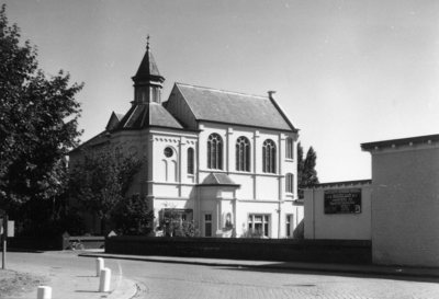 20-15014 Zicht op het voormalige klooster Voorstraat.