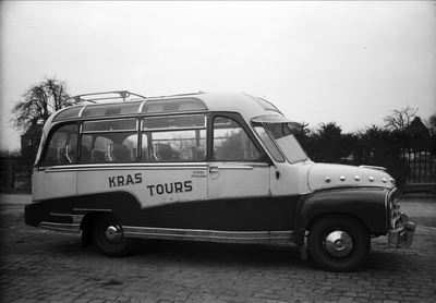 4-17053 Bus Kras Tours