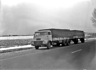 1100281 Vrachtwagen Heineken op de Rijksweg A2 Zaltbommel-'s-Hertogenbosch