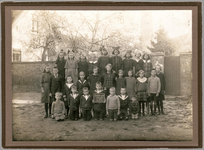 22-8163 Schoolfoto: openbare lagere school II, 5e klas.