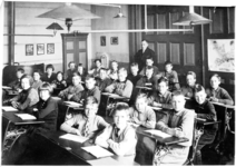 22-8175 Schoolfoto: openbare lagere school II. Meester Paulusse