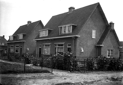 22-8838 Twee dubbele woningen