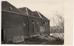 9-486 Verbouw oude school tot dorpshuis, zijaanzicht. Aannemer D. van Mameren uit Geldermalsen