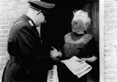 22-1006 J. Boll colporteerd met Volk en Vaderland