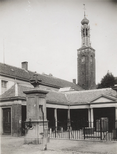 22-9178 Vismarkt met Gasthuistoren