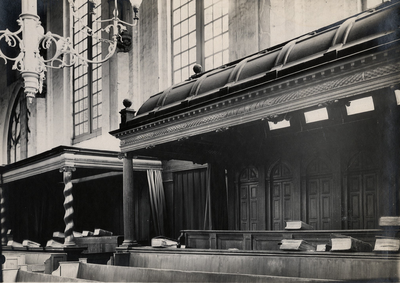 22-9186 Interieur Sint Maartenskerk, kerkbanken