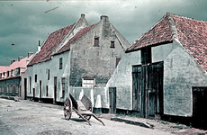22-9160 De Klomp, restanten van het voormalige Agnietenklooster, met boerenkar