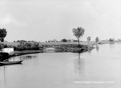 11-572 Riviergezicht op de Maas