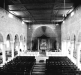 14-1841 Interieur, middenschip richting koor, katholieke Sint Maartenskerk