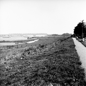 22-9383 Verkeersbrug en spoorbrug