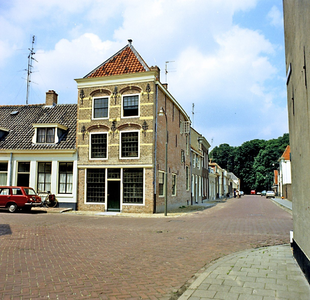 22-9531 Hoekwoning Oneselsestraat - Maasstraat