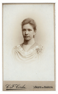 916SAB001103668 Portret Gijsberta Aletta Brouwers (1883-1974)