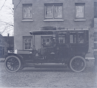 19-1691 Auto familie Boreel of Van Randwijck