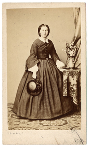 19-1718 Een dochter van Godard Adriaan Jacob van Randwijck (1805-1870)