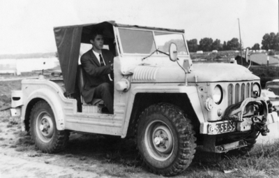 14-332 Actie 'Jeep' voor L. van Beurden, materiële ruggesteun voor zijn toekomstig werk als missionaris op Java.