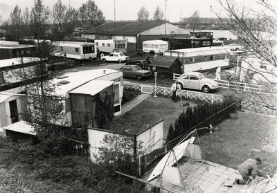 14-487 Camping Den Bol aan de Maasbandijk te Kerkdriel.