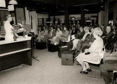 14-522 Mevr. J. Kraaijeveld-Wouters, staatssecretaris van CRM, houdt een toespraak bij de opening, op 29 mei 1980, van ...