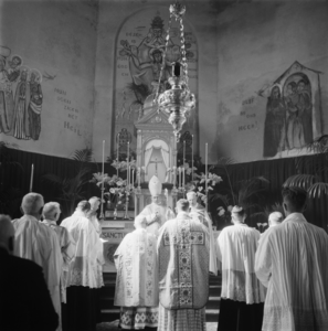 5000013_16 Heilige Mis priesterwijding Nicolaas Christiaan Maria Ignatius (Abbé) van Campenhout uit Kerkdriel op tweede ...