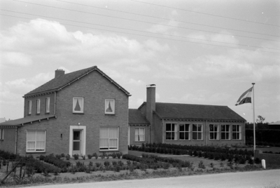 14-2114 Wijding en officiële ingebruikname katholieke landbouwschool en overdracht aan de N.C.B.