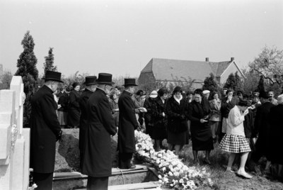 14-1907 Begrafenis Johannes Hubertus de Graauw, Teisterbandstraat 10