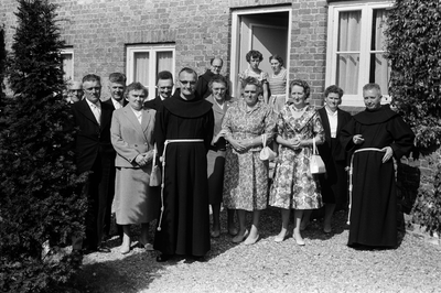 4-1757 Vijfentwintigjarig priesterjubileum kapelaan Hagenaars, franciscaan