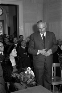 14-1975 Installatie burgemeester J.M. Bonnike